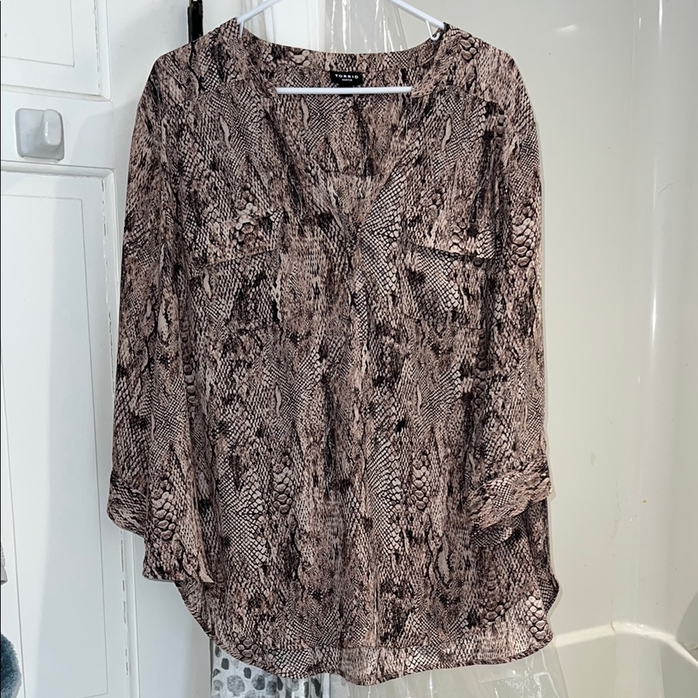 Torrid Women's Harper Snake Print Top - pink